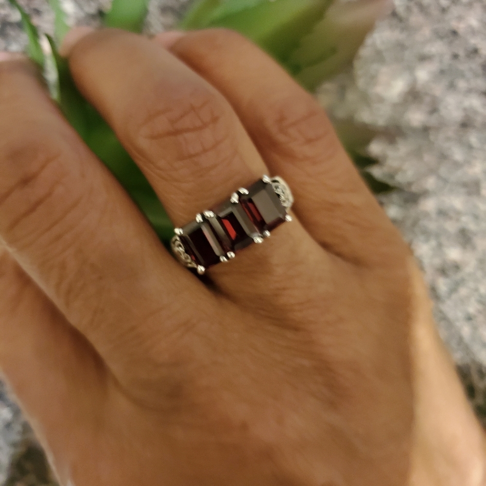 Sterling Silver and Garnet Ring - Picture 2 of 6